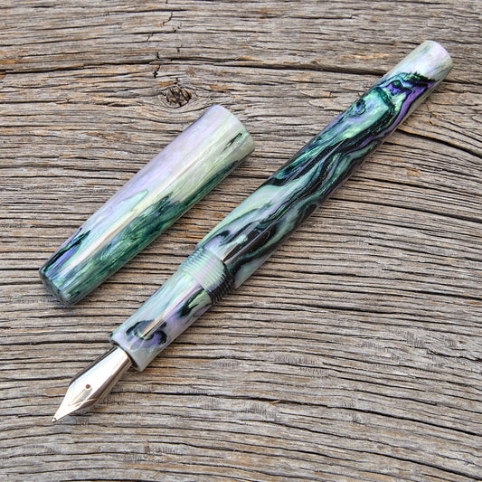! "Abalone" Fountain Pen