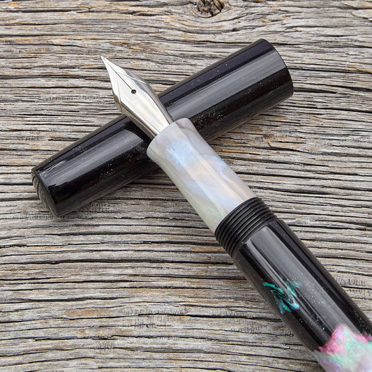 ! "Abracadabra" Fountain Pen