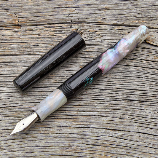 ! "Abracadabra" Fountain Pen